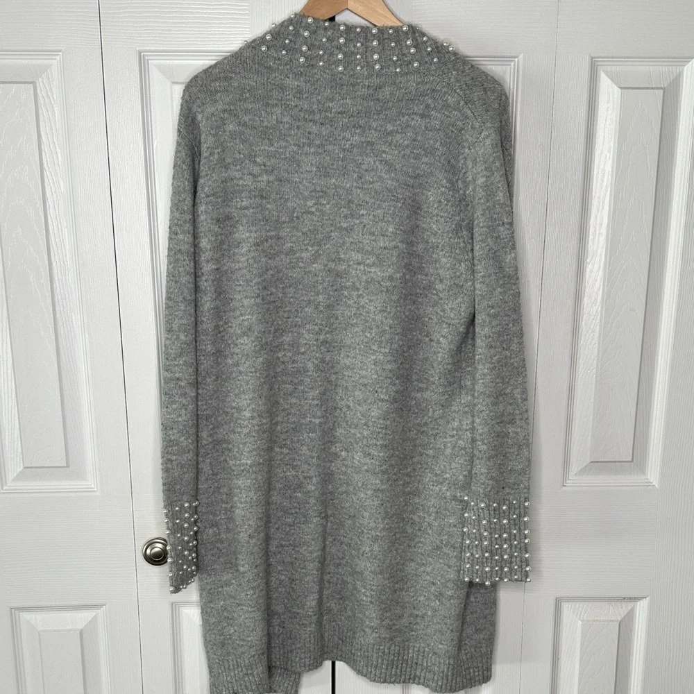 Selfie Coulture Open Front Gray Sweater with Faux Pearl Accents 45% Cotton EUC